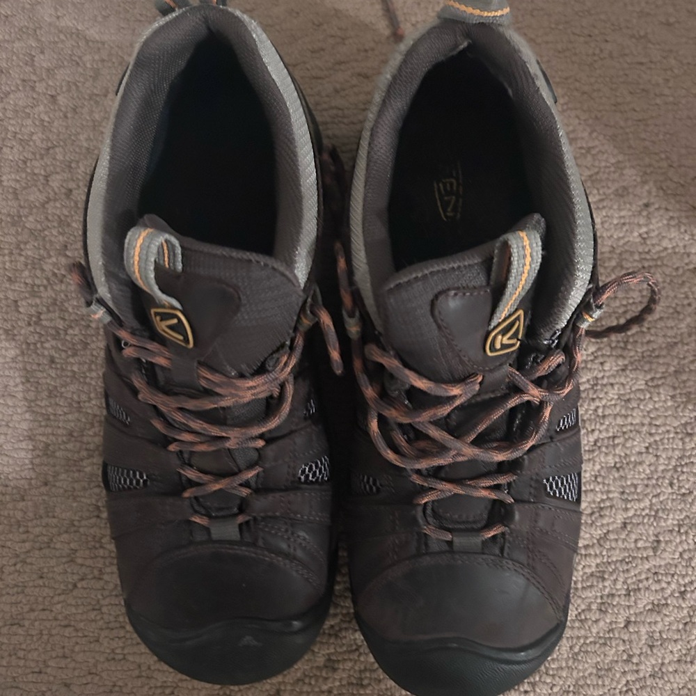 KEEN 10.5 Men's Dark Brown Hiking Shoes